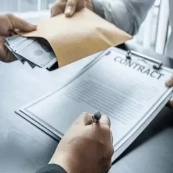 تکلیف کارفرما در اثبات پرداخت حقوق کارگر؛ جایگاه بار دلیل در حقوق کار